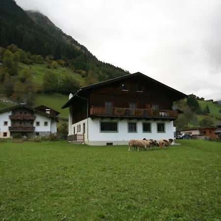 Ruggenthaler Apartment